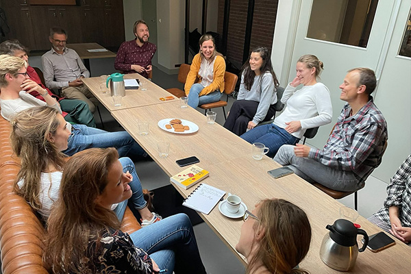 Leven van genoeg kom in actie-eigen-community